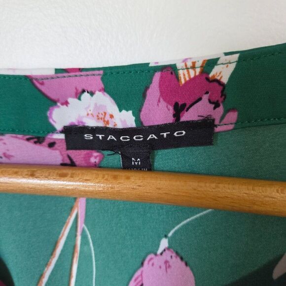 EUC STACCATO SPLIT V NECK SLEEVELESS BELTED SHORT DRESS SZ M - Picture 13 of 16